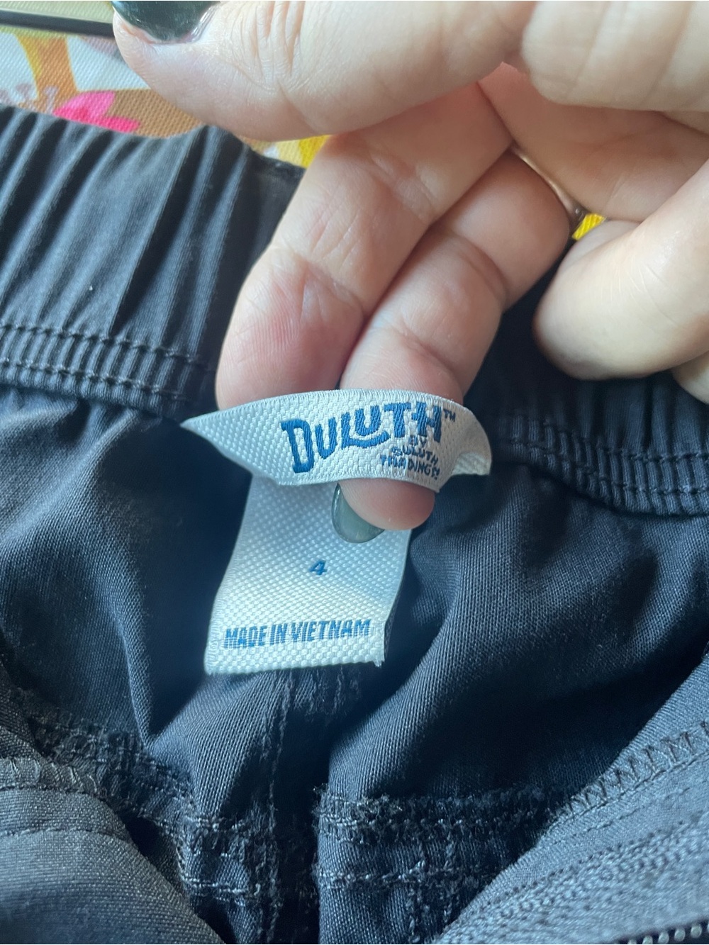 Duluth women’s shorts 7” inseam - Picture 4 of 6